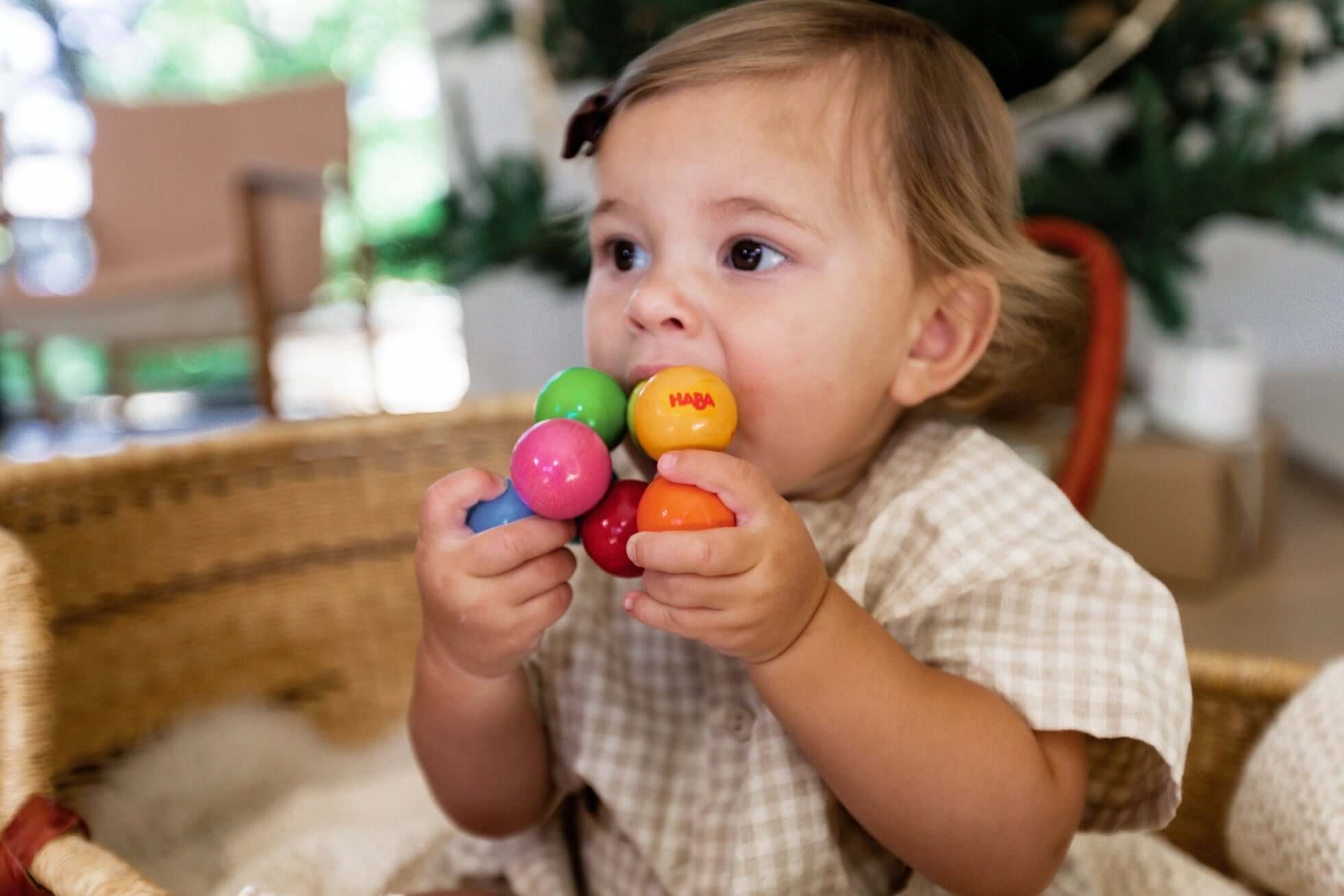 Magica Wooden Clutching Toy - Born Childrens Boutique